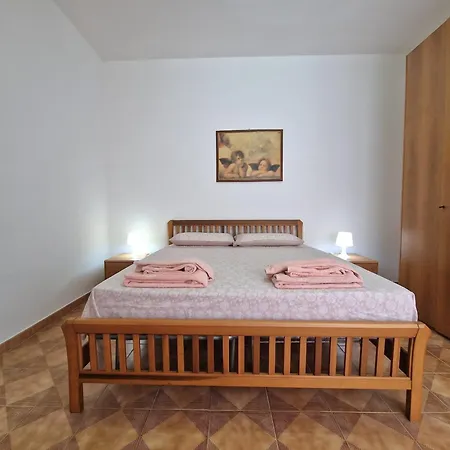 Casa Di Elisa Nordsudcasavacanza * סנט'איזידורו